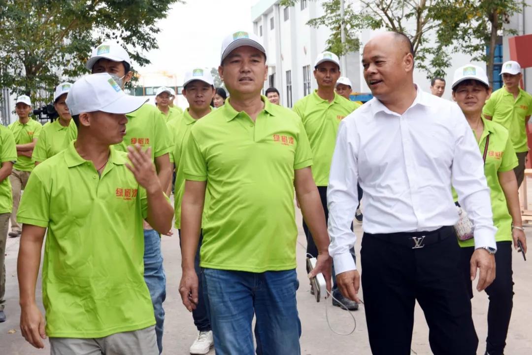 亞洲第一狼人伊人av