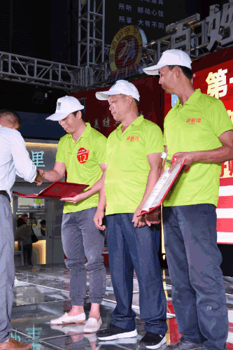 亞洲第一狼人伊人av