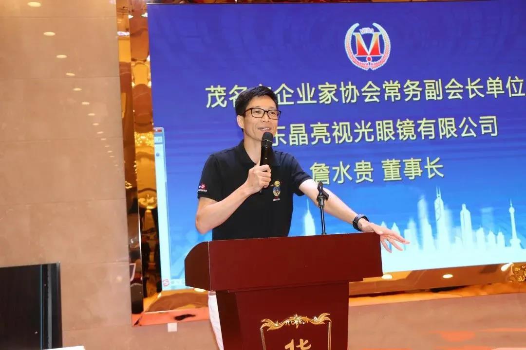 亞洲第一狼人伊人av